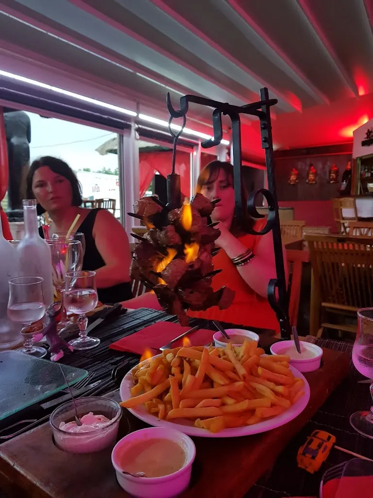 John G_Le Buddha_Portiragnes_recensione