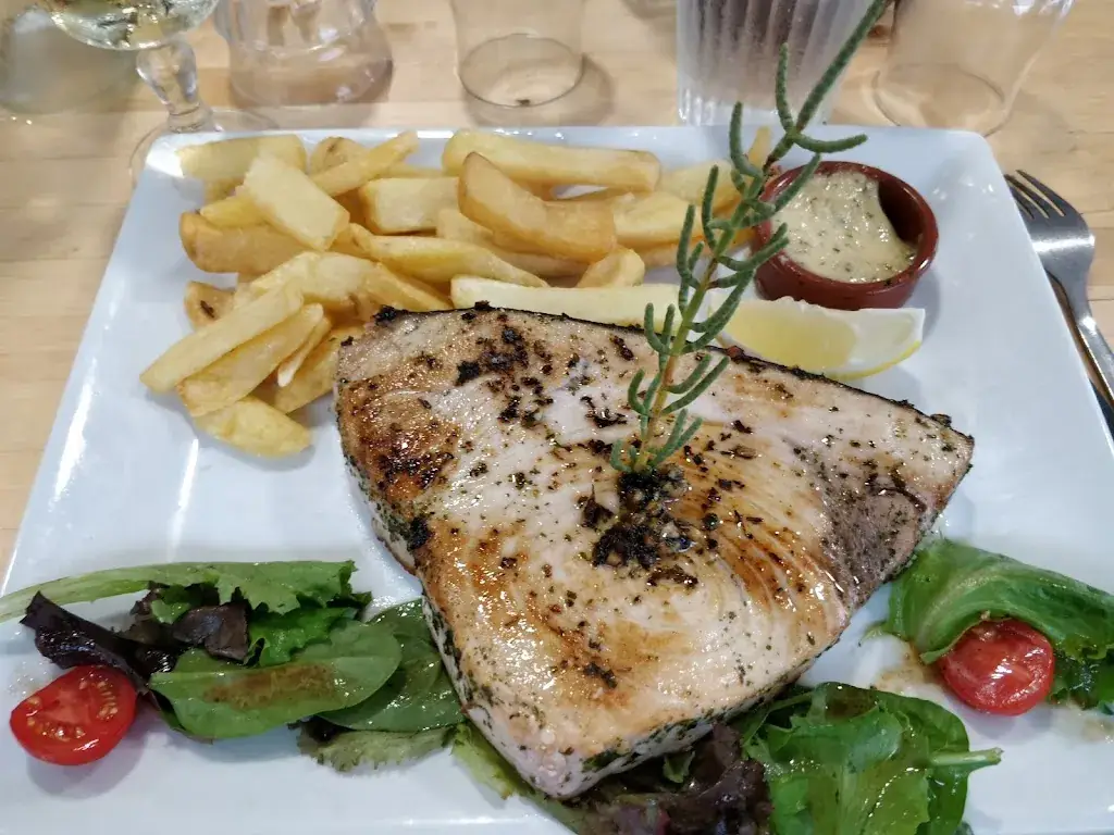 Julien Brouns_Poissonnerie Perle Marine_Portiragnes_review