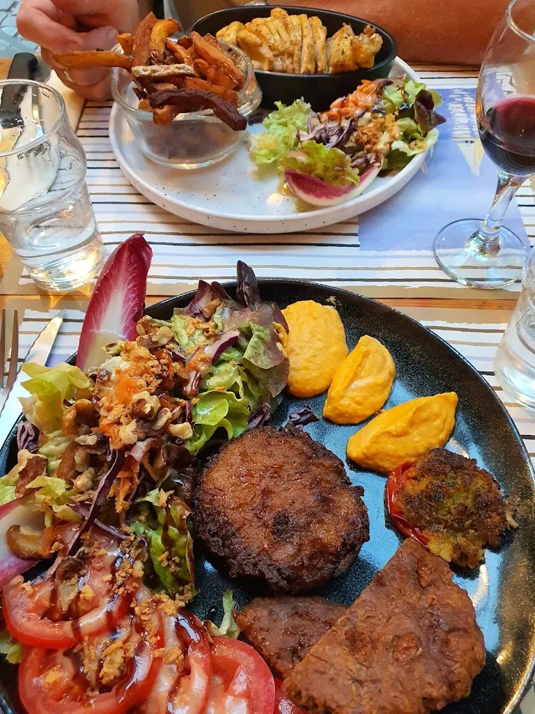 Café des Fleurs_Pont-Saint-Esprit_slider_image_2