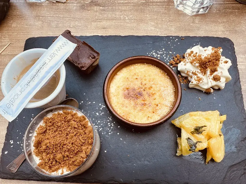 Marie BADEL_Bar Le Concorde_Pont-Saint-Esprit_review