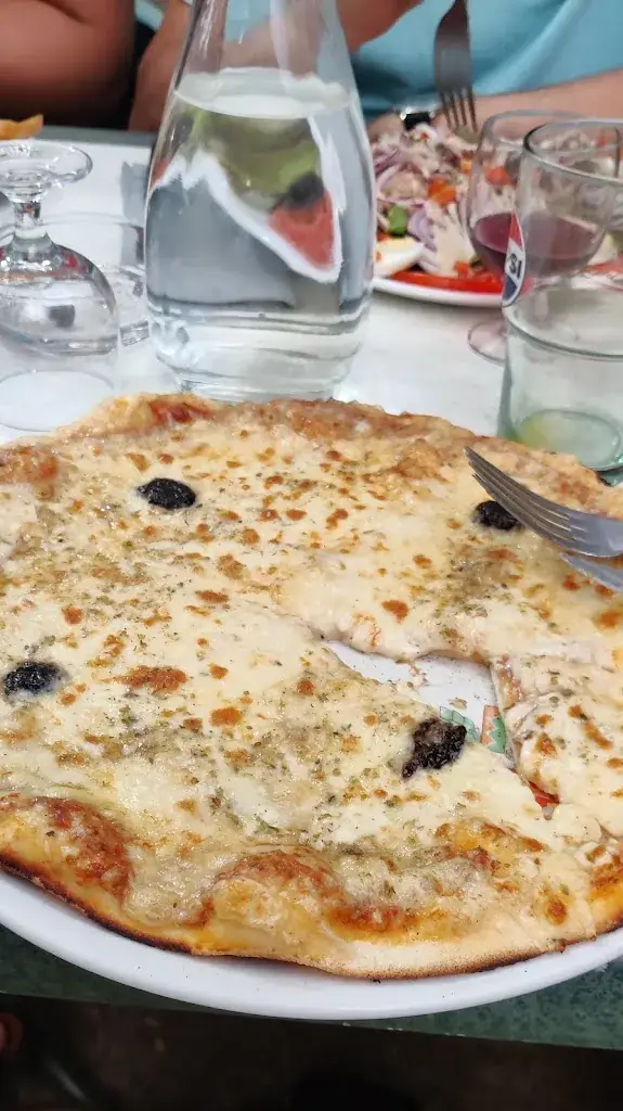 Julien Lelong_La Piboulette_Saint-Paulet-de-Caisson_review