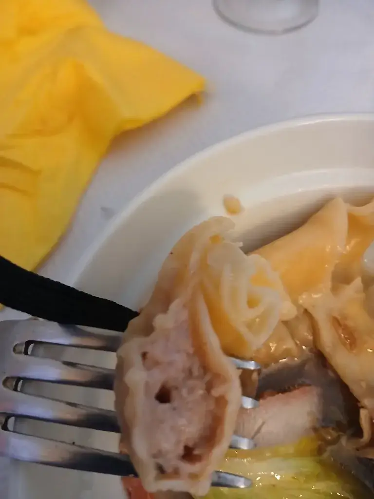 Lea Sten_La Perle d'Asie_Pont-Saint-Esprit_review