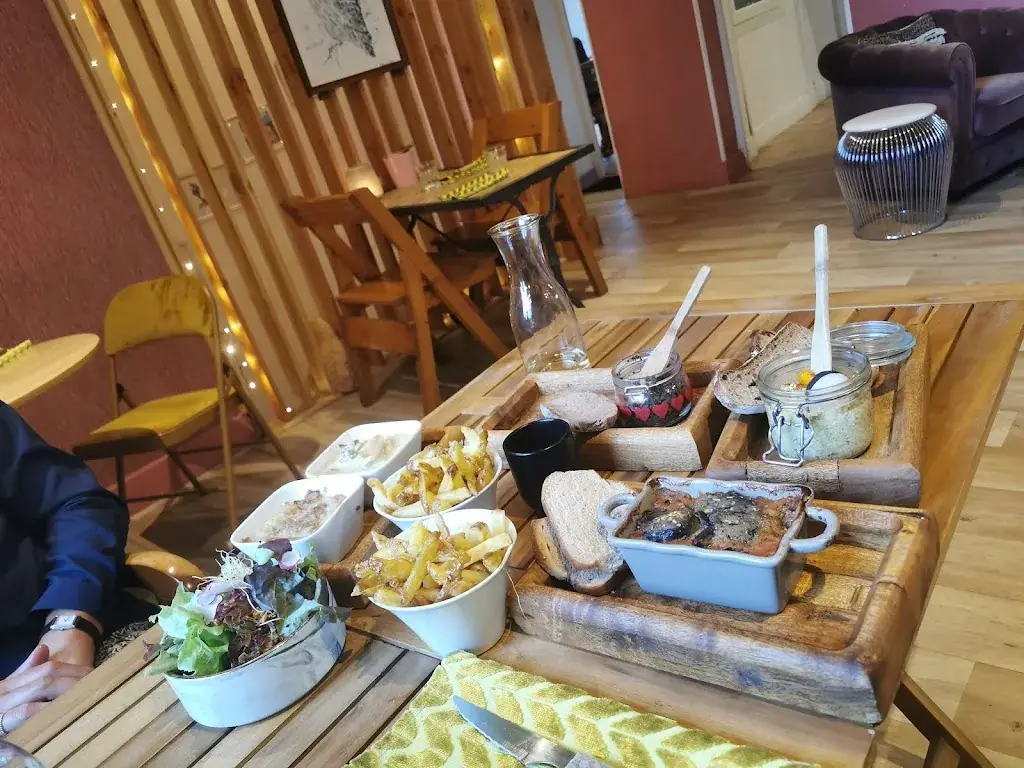 Halford Hewitt_La Maison de Mamillesime_Pont-Saint-Esprit_review