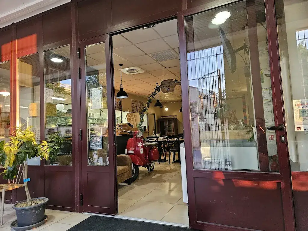 Pizzeria chez LOUKA restaurant à Puissalicon