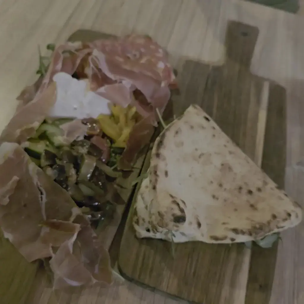 Pizzeria chez LOUKA_Puissalicon_slider_image_2