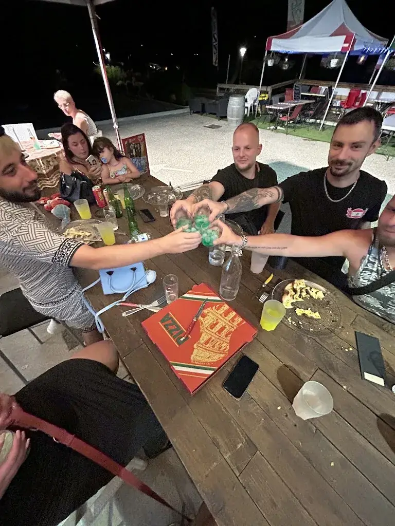 alicia focone_Sarl Kriss pizzas_Puisserguier_recensione