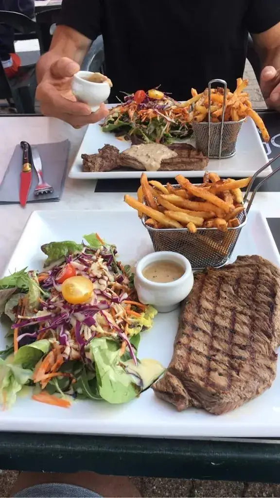 Marcus Petersson_Bouche à Oreille_Massiac_review