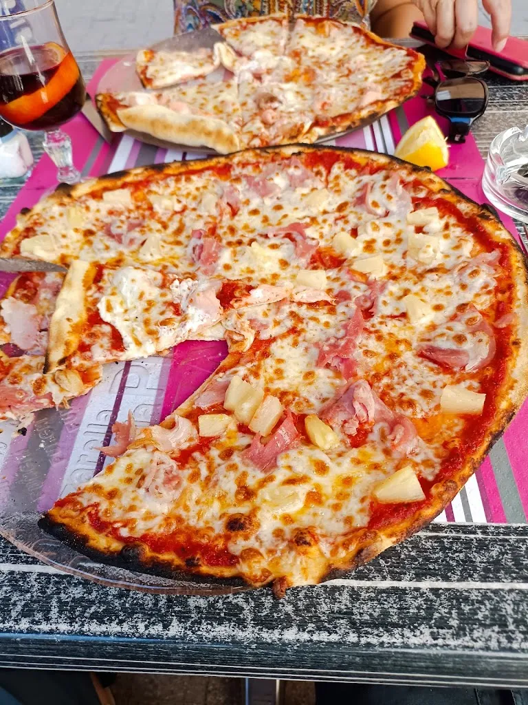 HUGO PAYET_Restaurant pizzeria Le Relais_Prats-de-Mollo-la-Preste_review