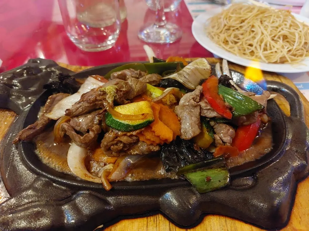 isabelle Gilmant_Restaurant Vietnam_Prayssac_review