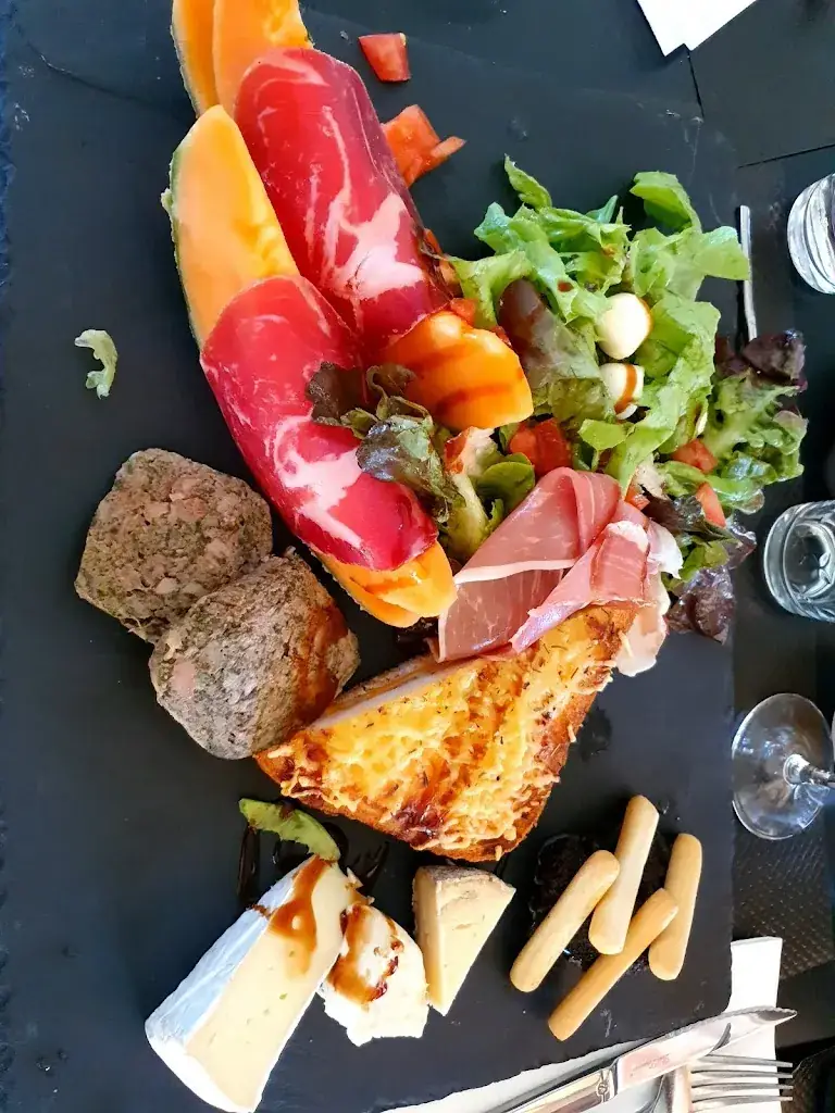 Thomas Andre_LA TABLE DES CHARTREUX_Pujaut_review