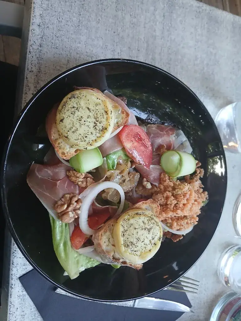 ludo00211_Café Restaurant Le Bleu_Quissac_review