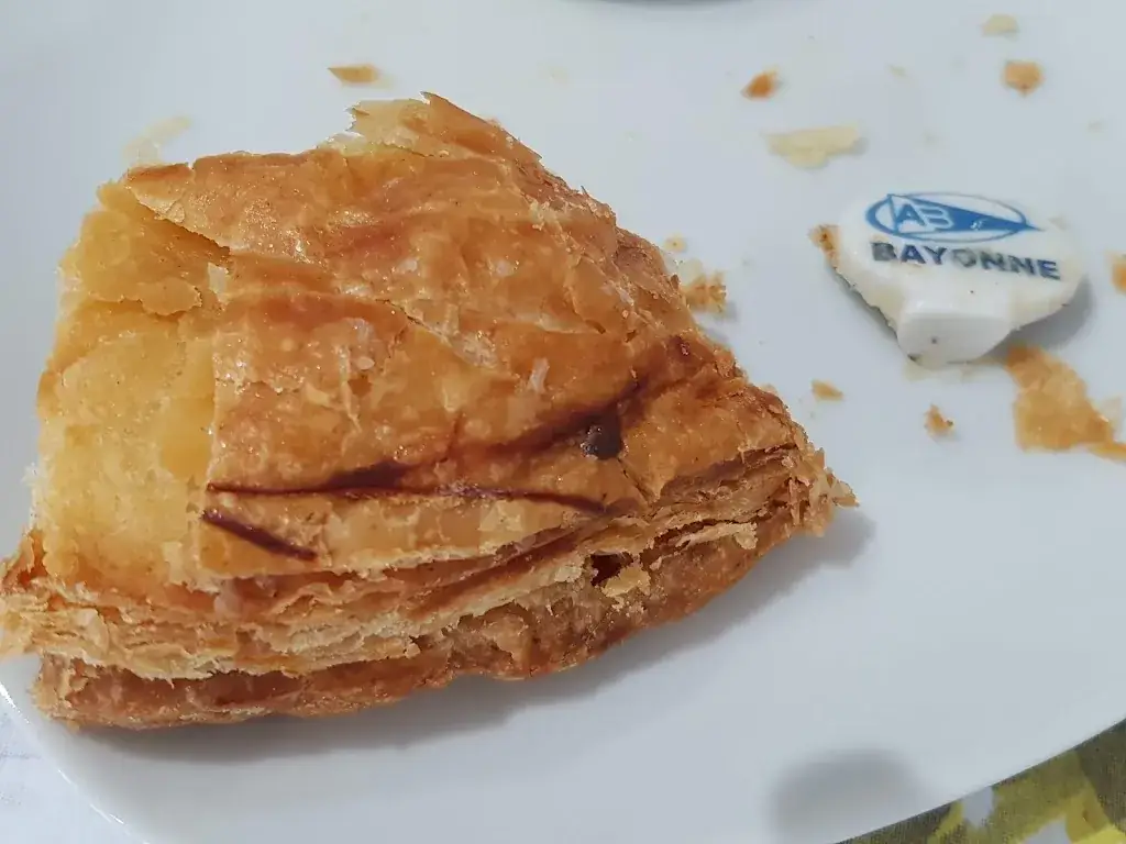 Chez Henri_Puylaurens_slider_image_2