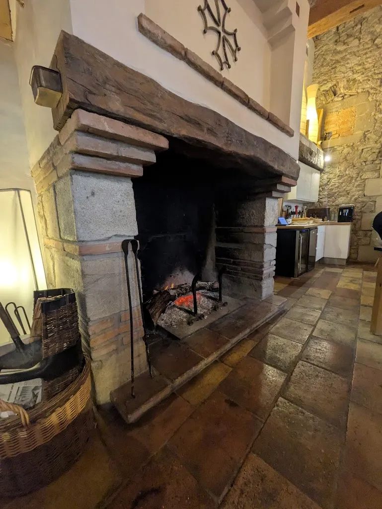 Donna L'Orchard_Cap de Castel_Puylaurens_review