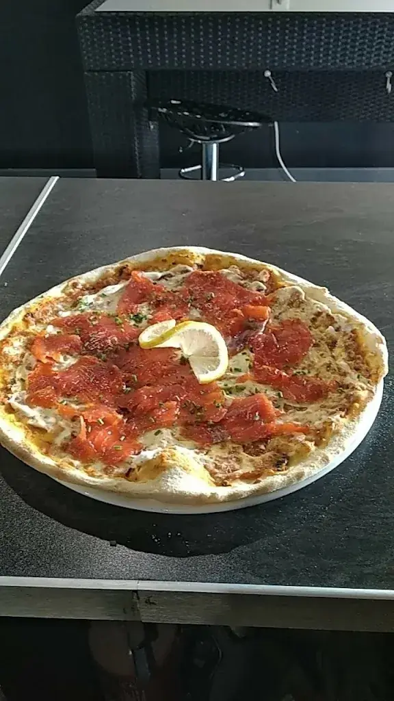 Shasha pizza_Puylaurens_slider_image_1