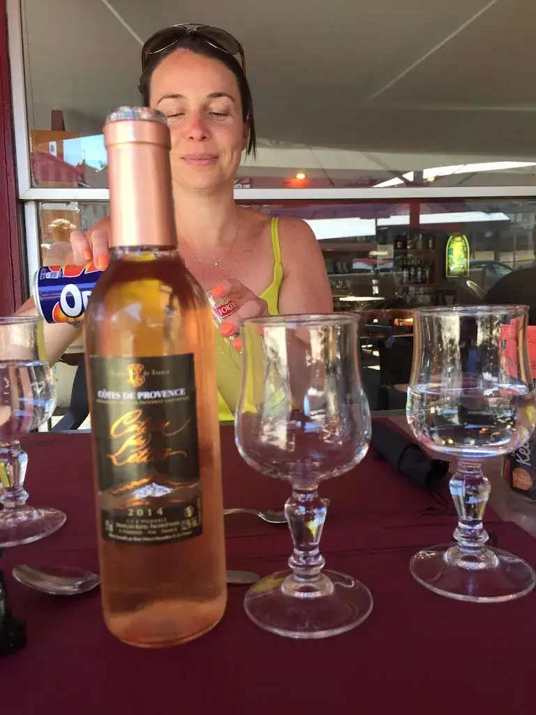 David Robert Bowles_Le Relais_Massiac_review