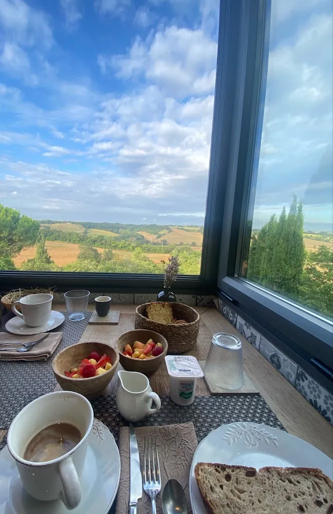 Emily Altneu_Cuq en Terrasses_Cuq-Toulza_review