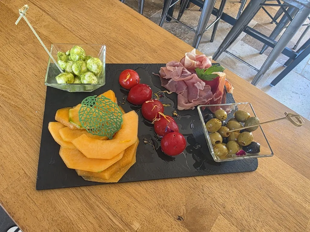 L EMPIRE_Vielmur-sur-Agout_slider_image_3