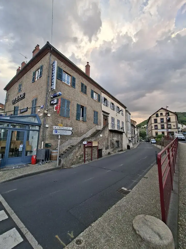 Café Du Nord_Massiac_slider_image_3