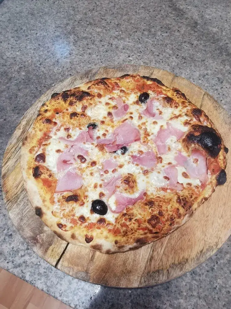 Lo crostet Restaurant in Quillan