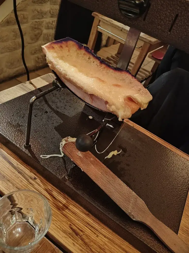 Justina Pay_La Fromagerie Méribel ( Restaurant, Crémerie , Boulangerie )_Méribel_reseña