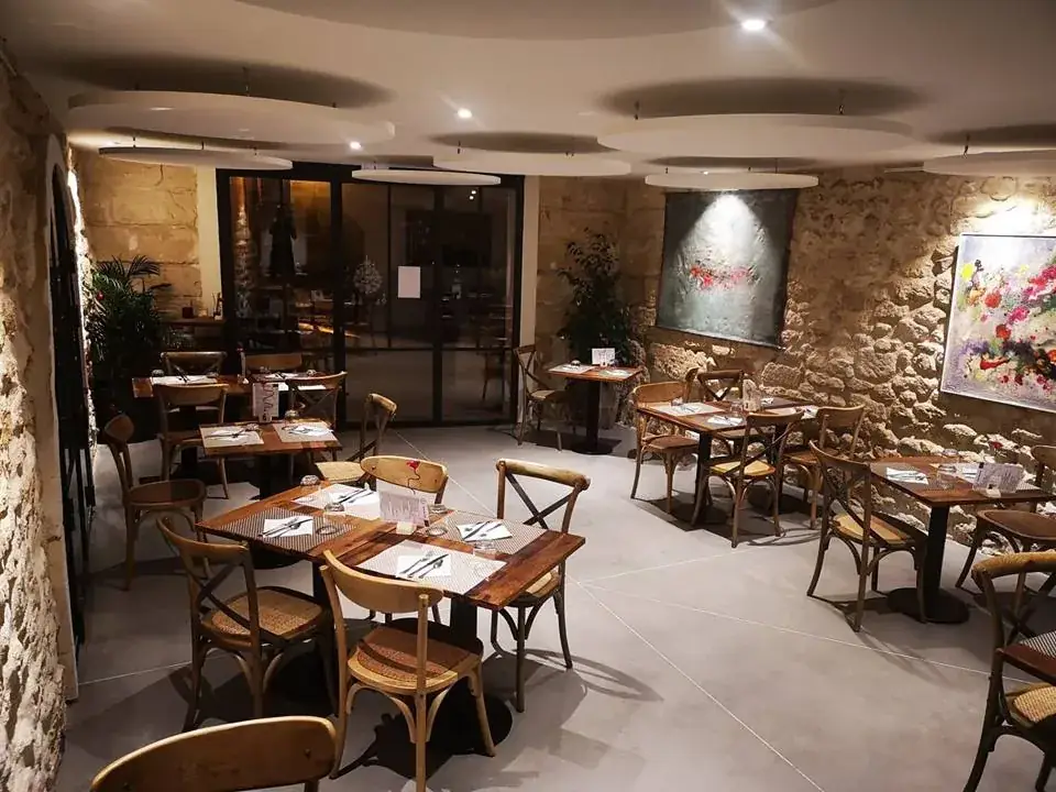 Lisanna_Saint-Geniès-des-Mourgues_slider_image_1