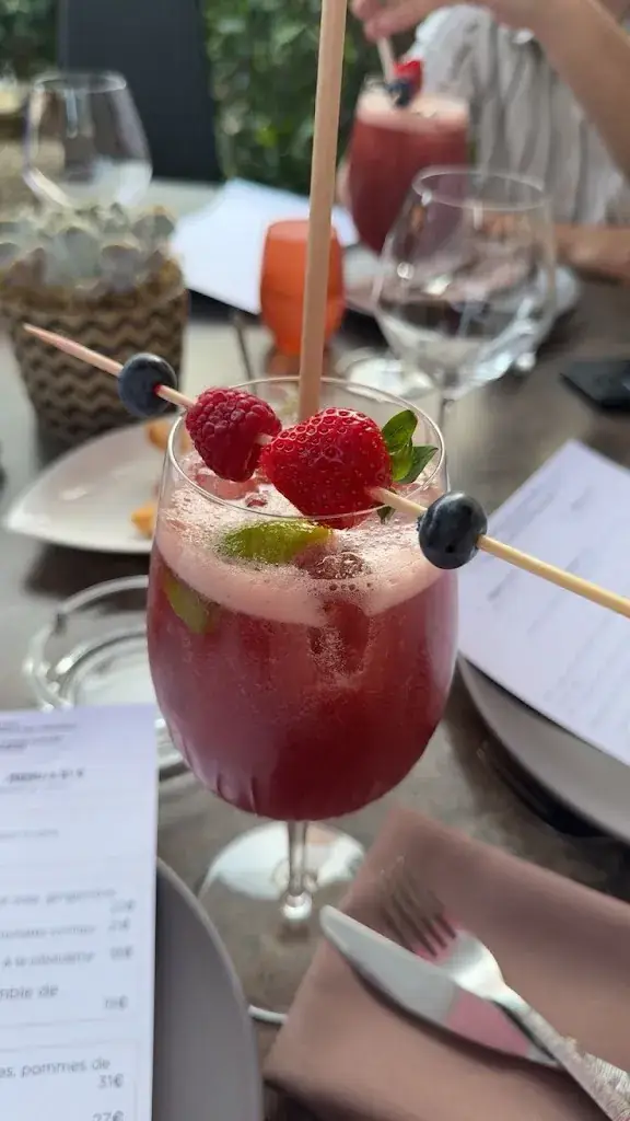 Louna_La Fleur de Thym_Ribaute-les-Tavernes_review