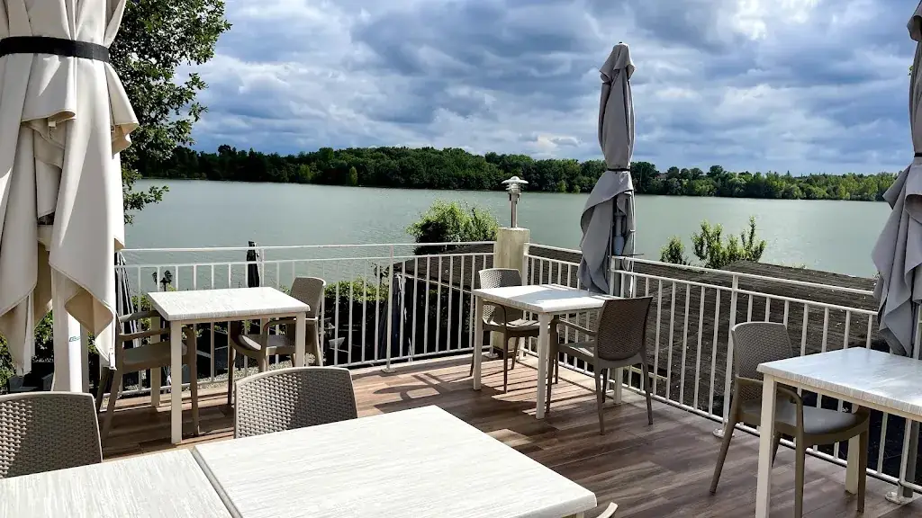 Restaurant du Lac_Poucharramet_slider_image_1