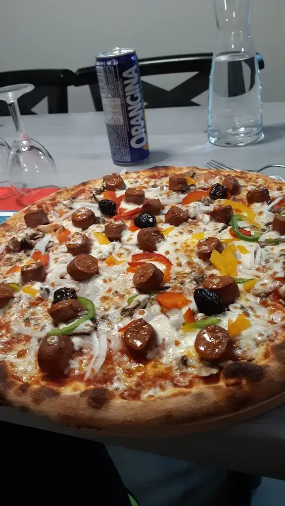 Olly Paradis du Velo_Pizzeria Carpe Diem_Artemare_review