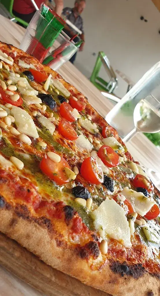 Pizzeria Carpe Diem_Artemare_slider_image_2