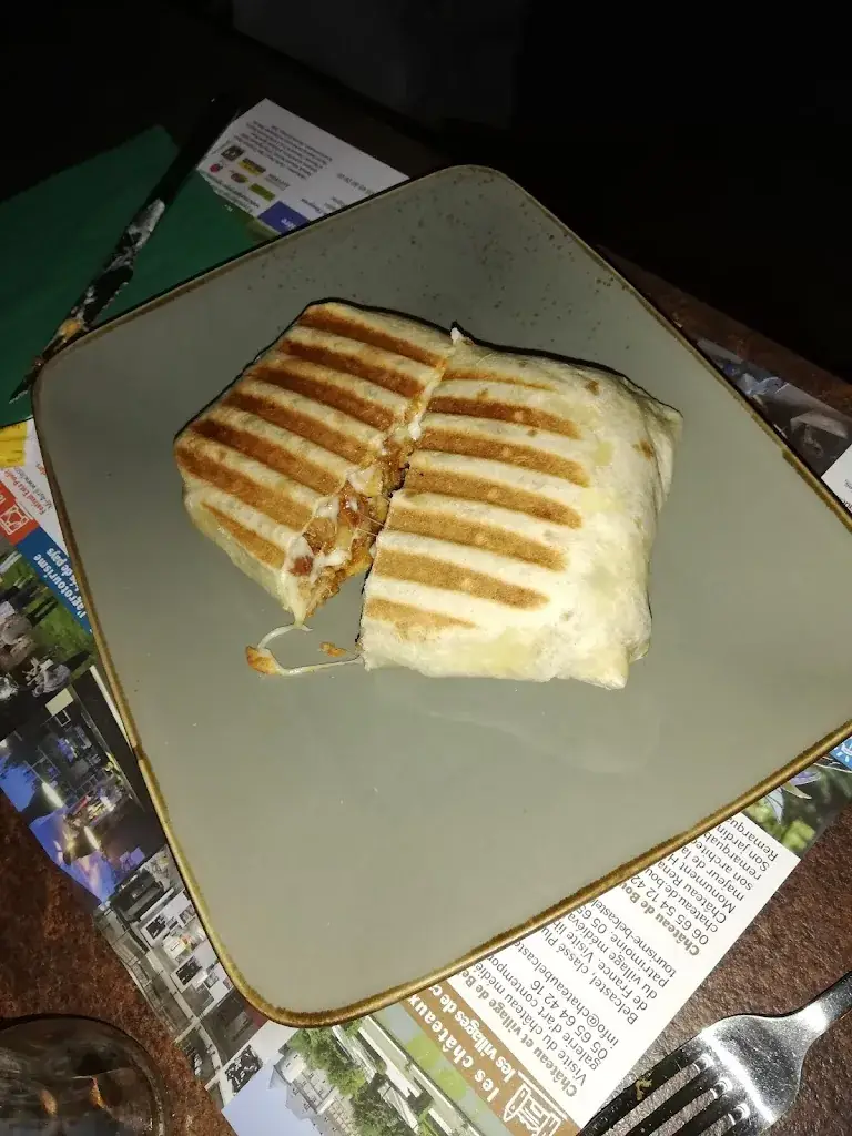 claire depoilly_Le Paddock Bar_Rignac_recensione