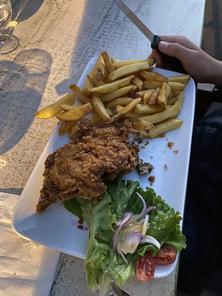 Aubin SIMON_Le coin Latino_Messeix_review