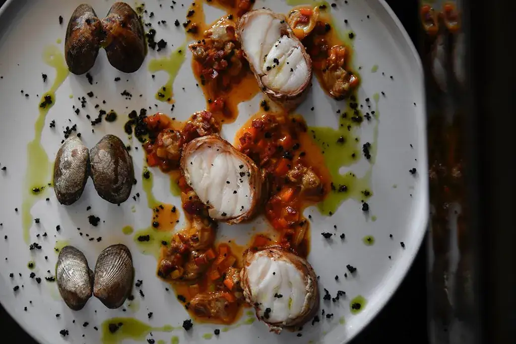 La Table - Jean-Paul Tossens_Saint-Mont_slider_image_3