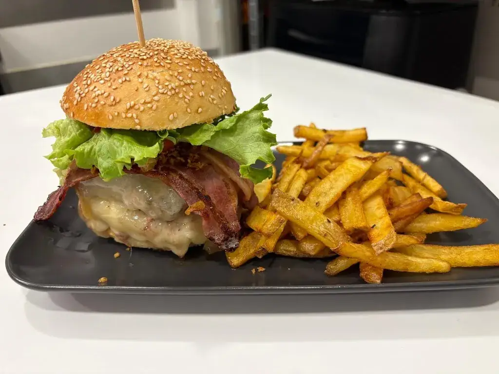 L ' ACACIA_Roquecourbe_slider_image_3