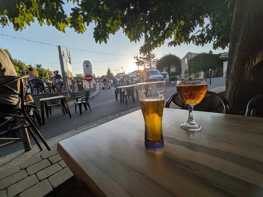 Alex Parsons-Moore_XL Café Restaurant_Rochefort-du-Gard_review