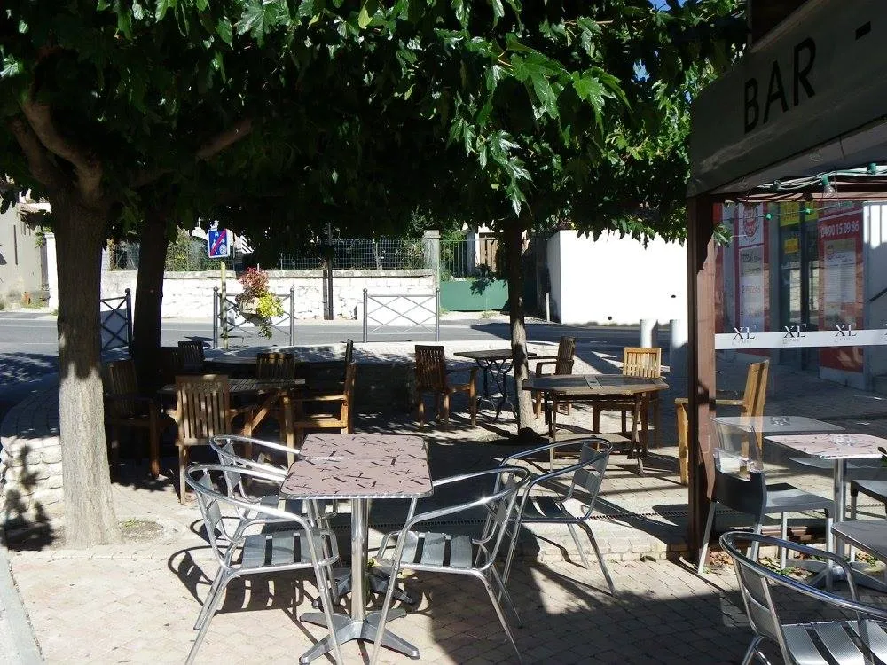 XL Café Restaurant restaurant in Rochefort-du-Gard