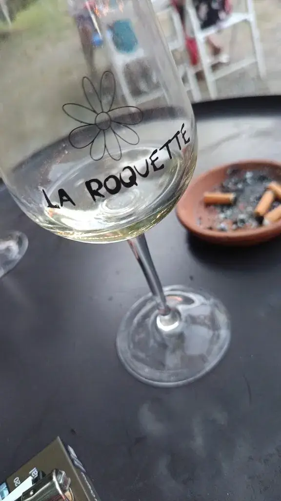 Chũpa974 Tantinelacour_La Roquette Guinguette_Roquettes_review