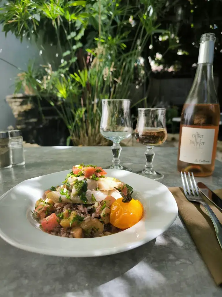 Le Petit Péché_Roujan_slider_image_3