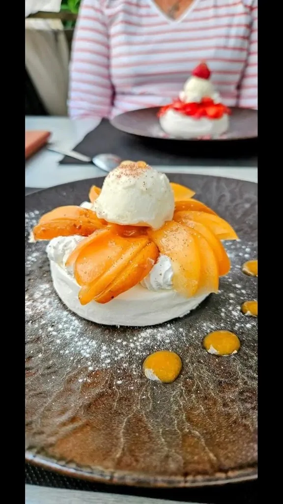 Le Papet_Saint-Laurent-des-Arbres_slider_image_2