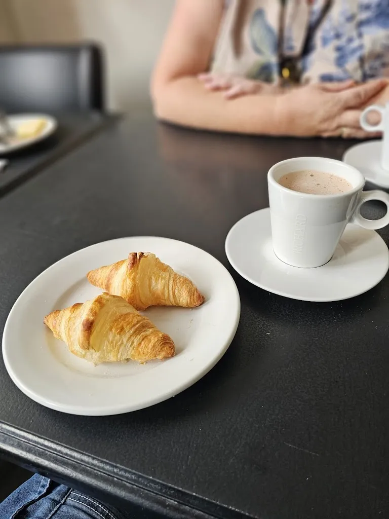 Business Consulting_Logis Hôtel le Clément V_Roquemaure_review