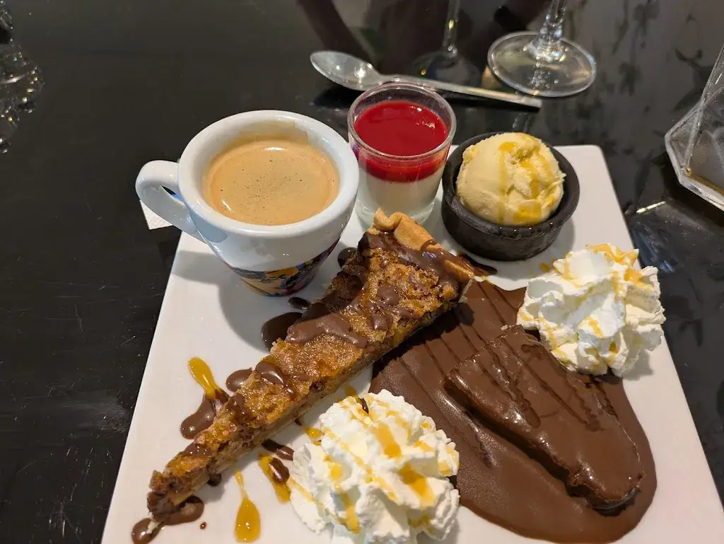 Lionel Teyssedre_Le Chat Qui Dort_Saint-Affrique_review