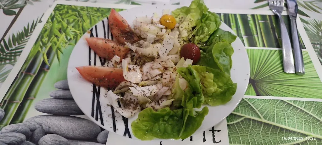 Mathieu _T_Le Gévaudan Restaurant - Traiteur - Bar - Gîte d'étape_Saint-Alban-sur-Limagnole_review