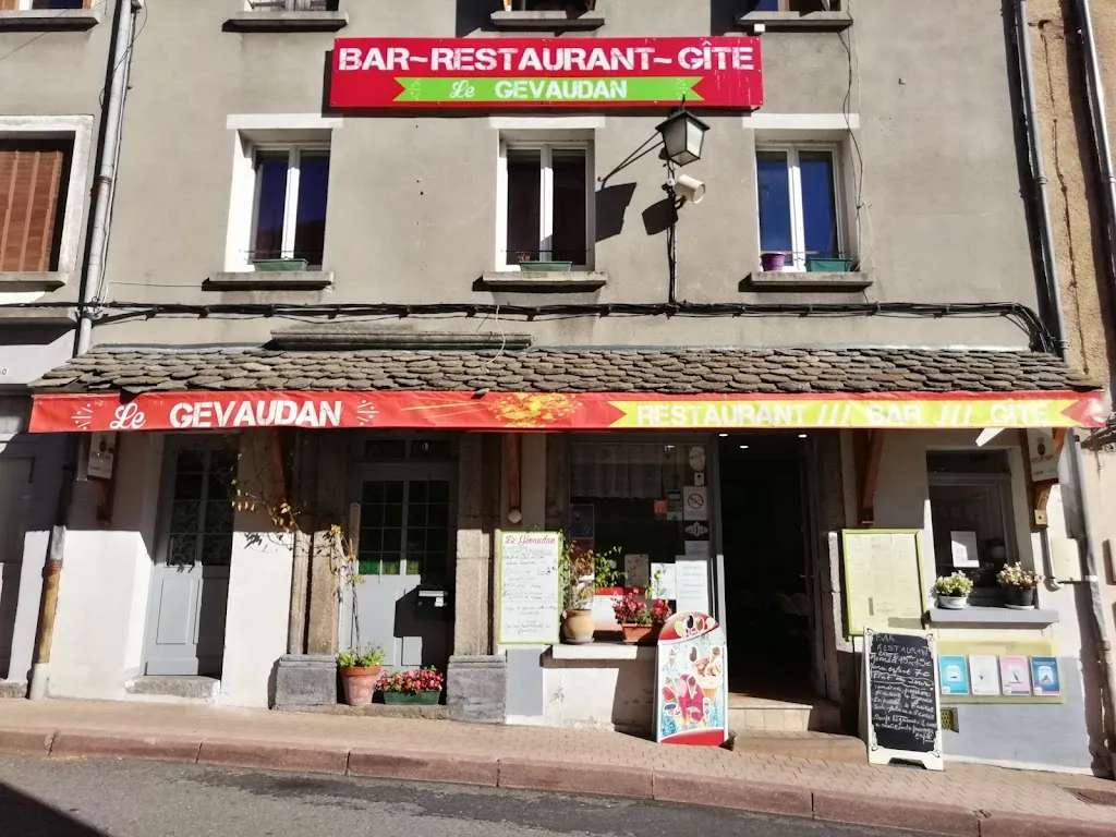 Le Gévaudan Restaurant - Traiteur - Bar - Gîte d'étape restaurant in Saint-Alban-sur-Limagnole