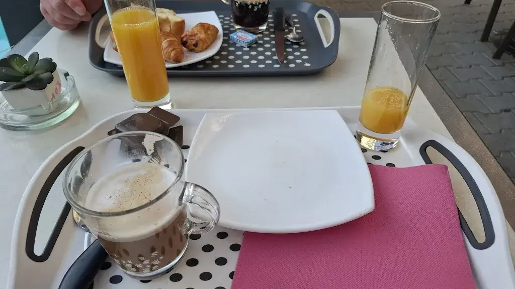 Aurelie Ausseigne_Restaurant Brasserie Hôtel La Clé_Saint-André-de-Sangonis_review