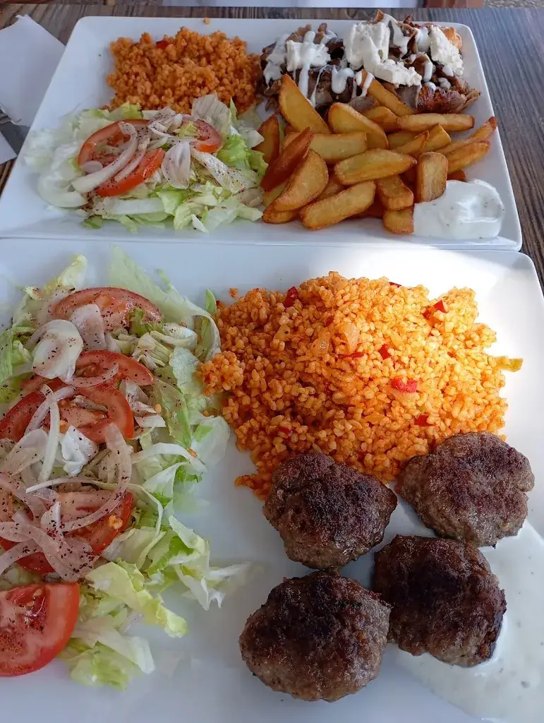 Ö ROYAL FOOD_Saint-André-de-Sangonis_slider_image_1