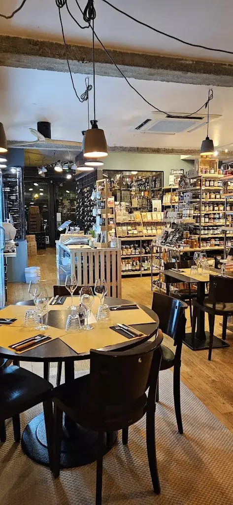 JNK T_LES SAINS BONHEURS / restaurant / cave à vins / épicerie / fromagerie_Saint-Bauzille-de-Putois_review