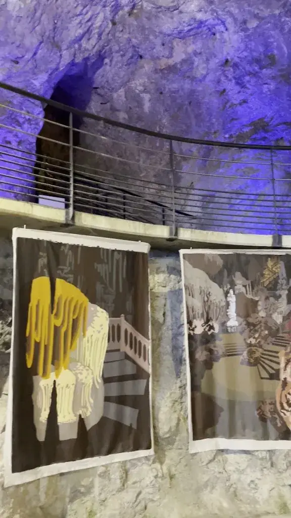 Bar restaurant - Grotte des Demoiselles_Saint-Bauzille-de-Putois_slider_image_2