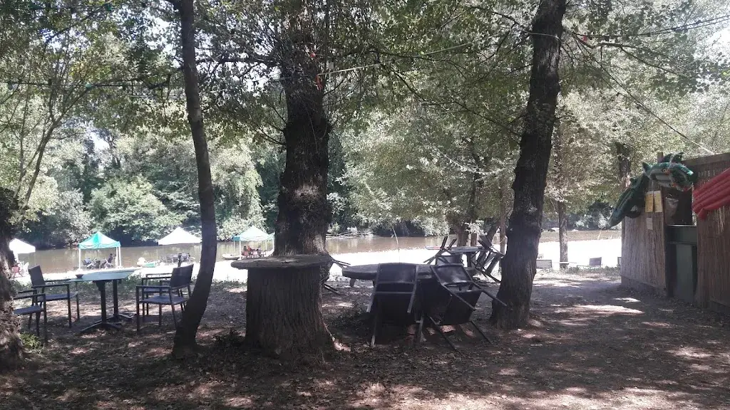 J-Christophe COQ_Les pieds dans l'eau_Saint-Bauzille-de-Putois_review