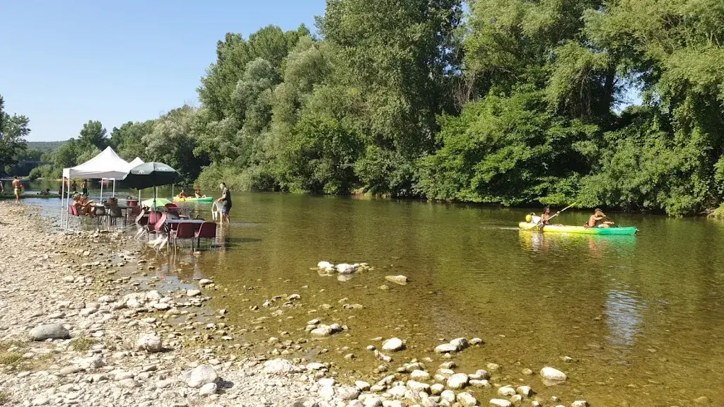 Les pieds dans l'eau_Saint-Bauzille-de-Putois_slider_image_2