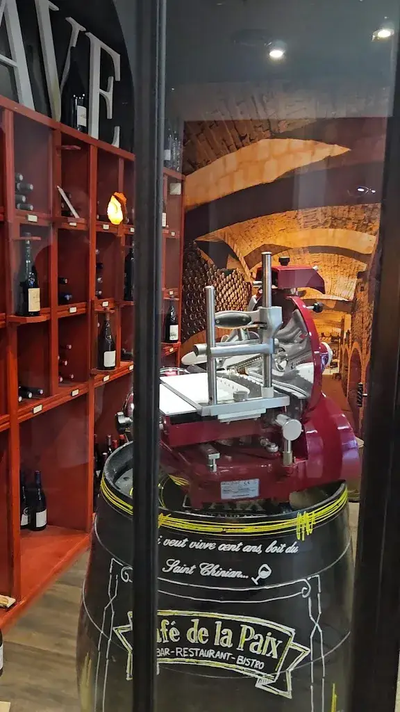 Jenna Durrant_Café de la Paix_Saint-Chinian_review