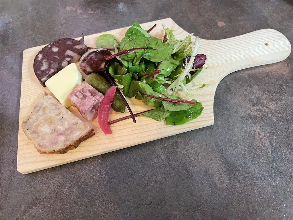 Malcolm Goodall_Café de la Paix_Saint-Chinian_review